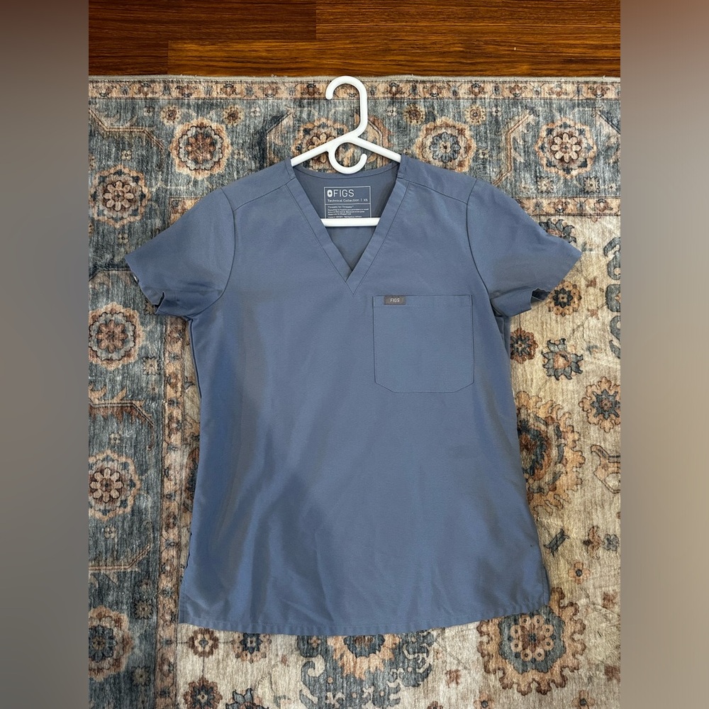 Figs Vapor Blue One Pocket Scrub Top